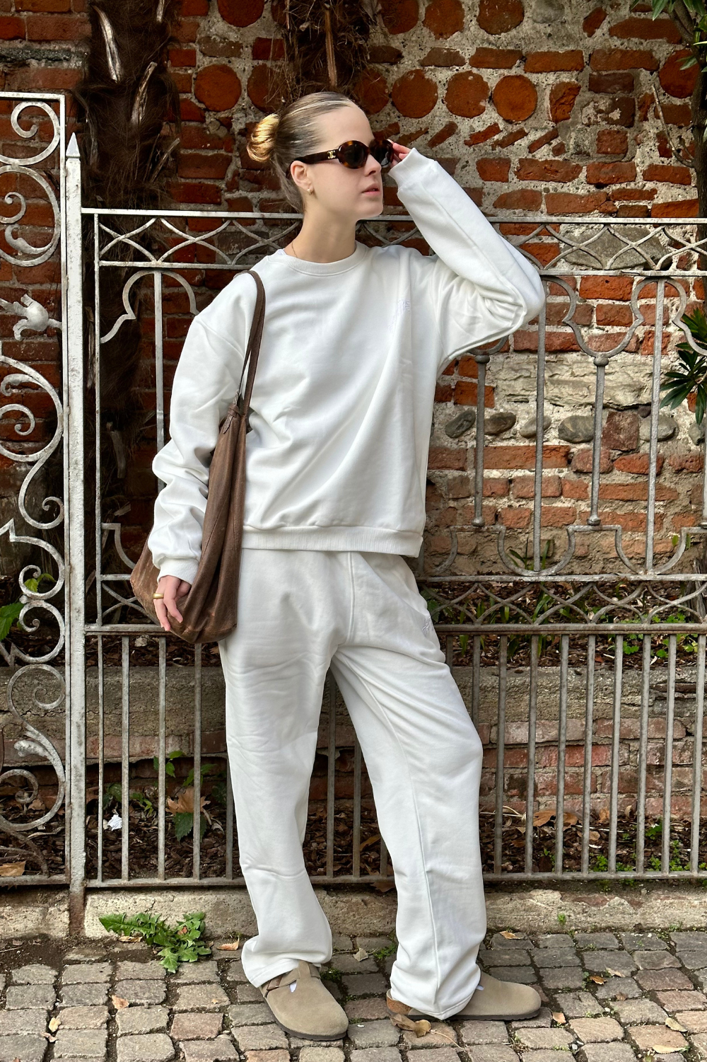 Crewneck (Powder)