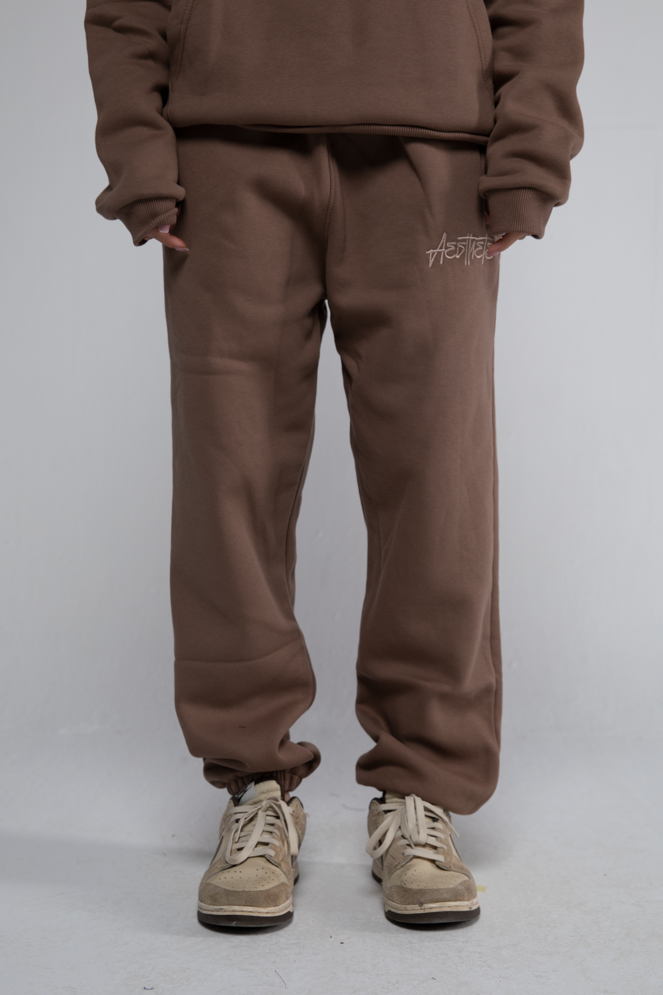 Cuffed Joggers (Mocha)