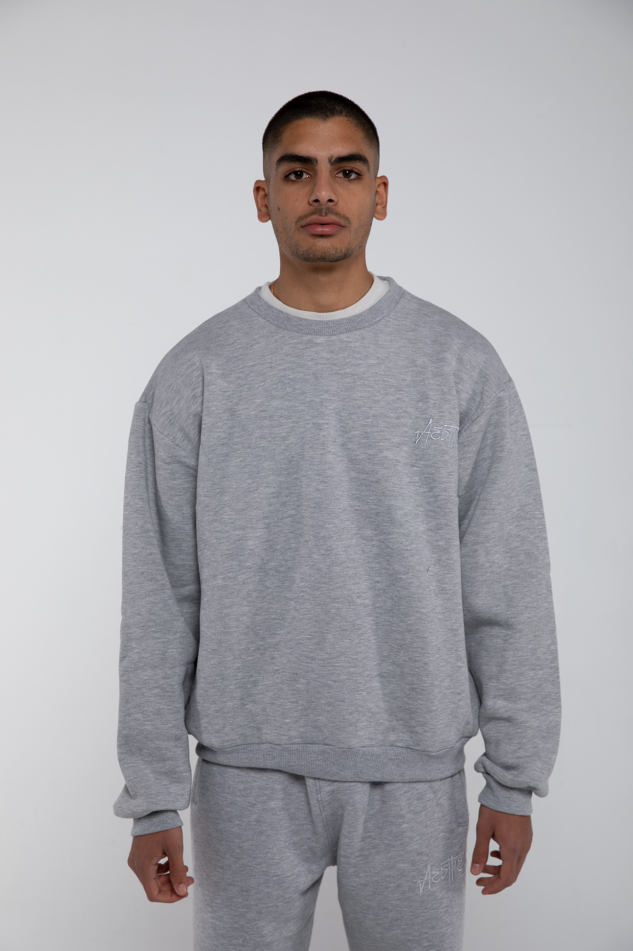 Crewneck (Heather Grey)