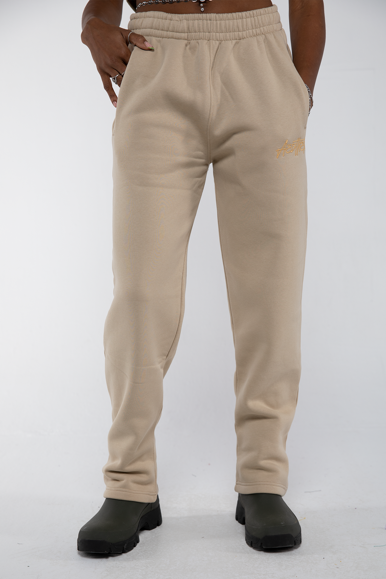 Open leg Joggers (Vanilla)